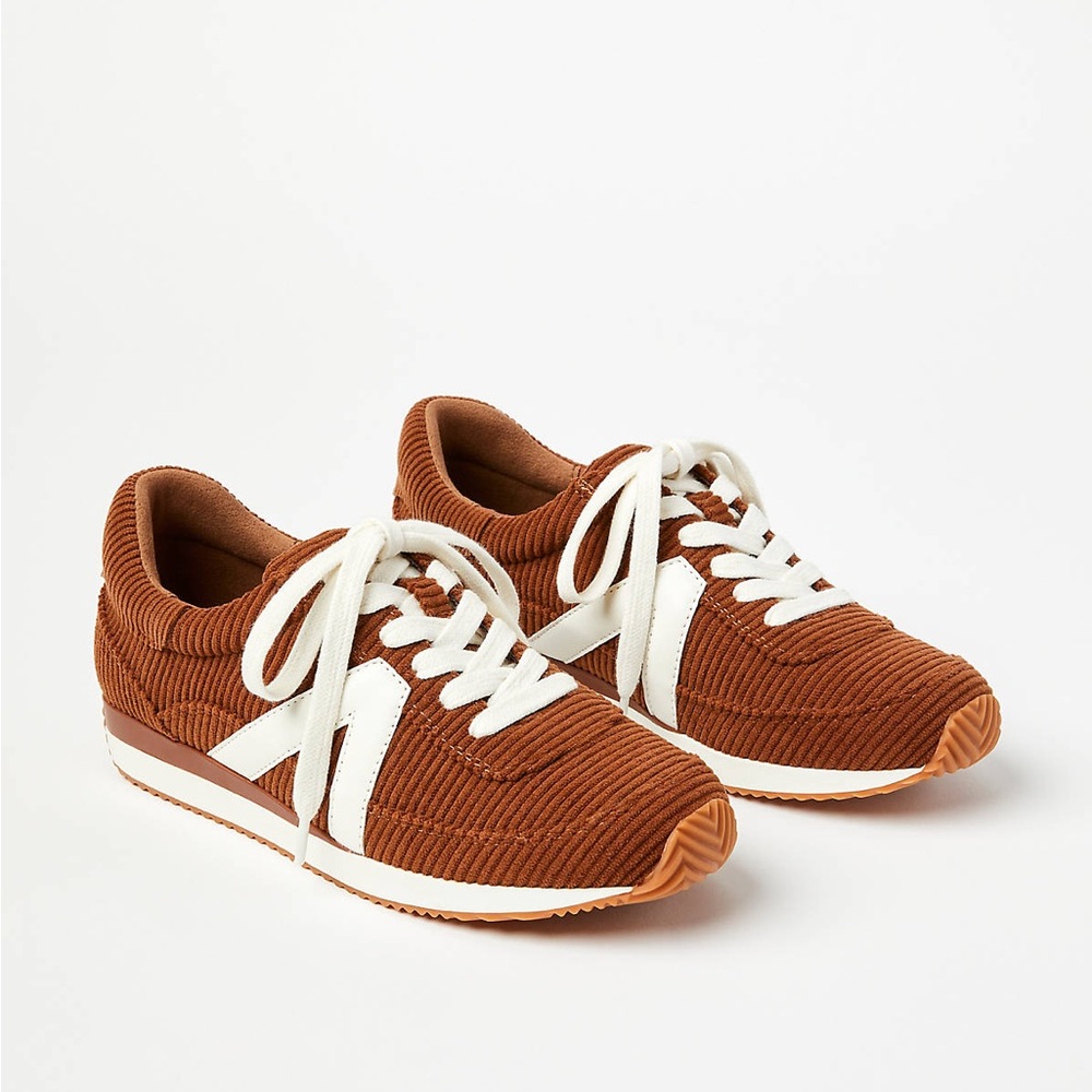 NWOT LOFT Corduroy Everyday Trainer Sneakers in the color Iced Espresso size 9